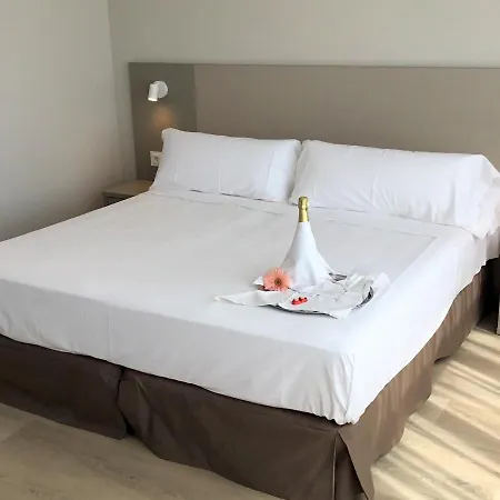 El águila 3* Utebo