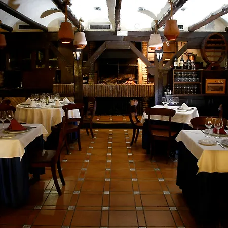 El Aguila Hotel Utebo