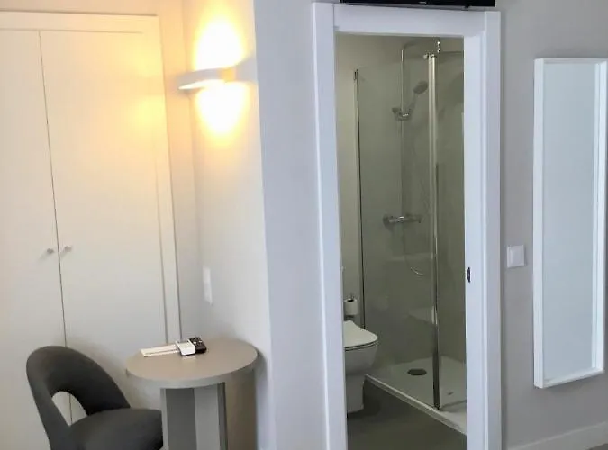 El Aguila Hotell Utebo