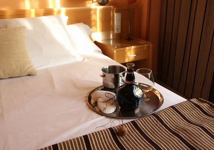 El águila Hotel Utebo